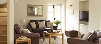 Manor Farm Courtyard Cottages