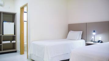 Single Executive | Laptop workspace, free WiFi, bed sheets, wheelchair access