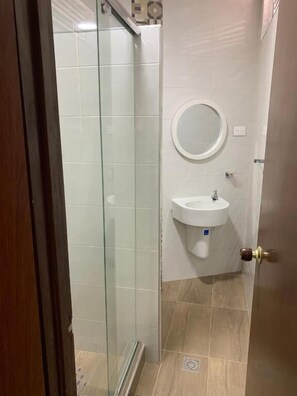 Shower, towels, soap