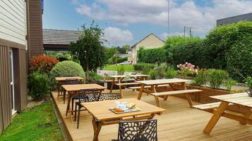 Morgenmadsbuffet hver dag (10.00 EUR pr. person)