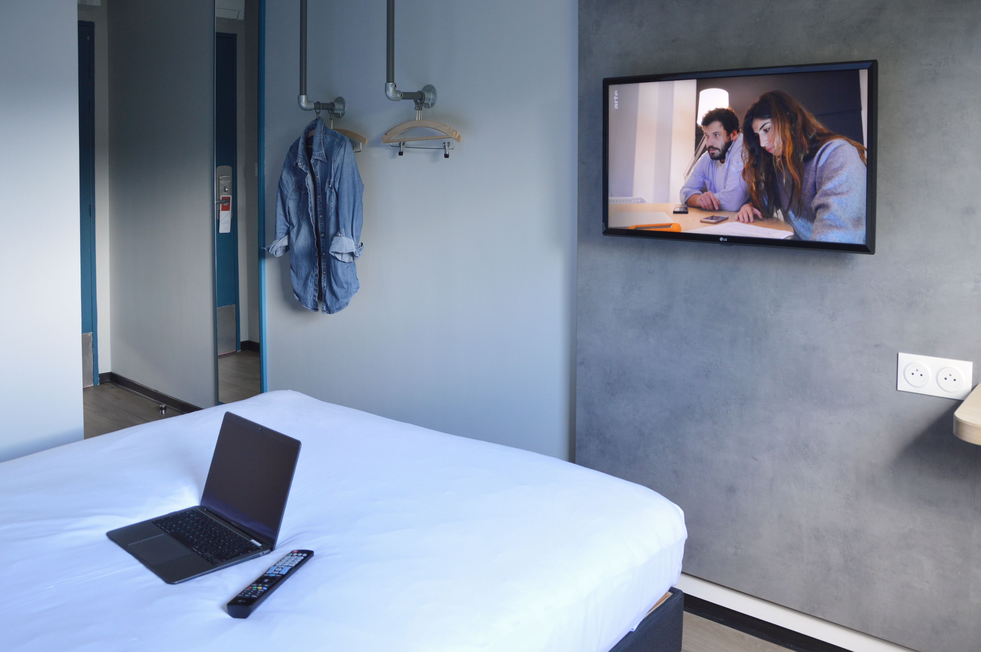 double room, 1 double bed | soundproofing, free wifi, bed sheets