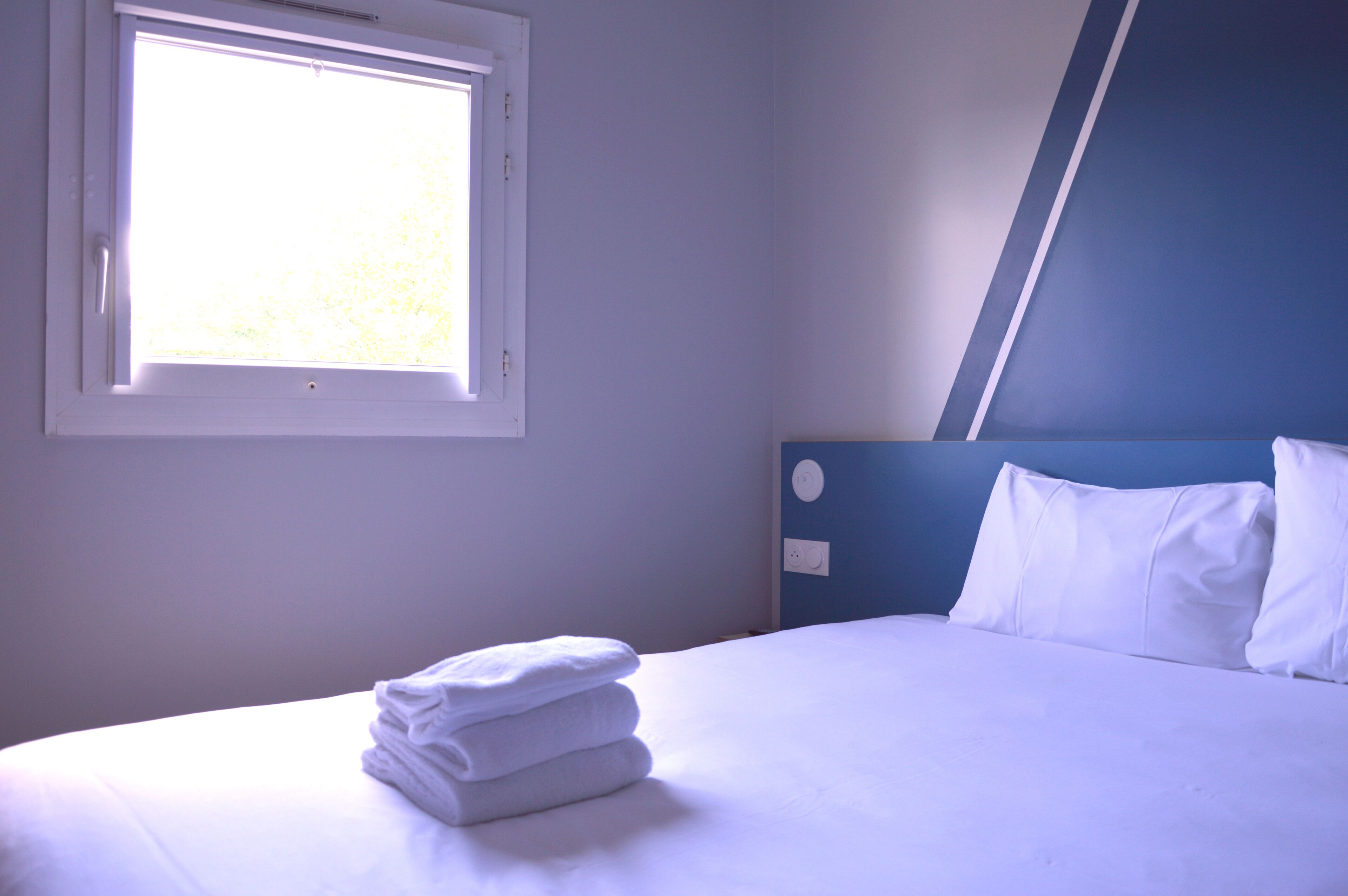 double room, multiple beds | soundproofing, free wifi, bed sheets