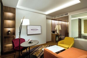 Deluxe Suite, 1 King Bed, City View | In-room safe, desk, laptop workspace, iron/ironing board - Mercure Bangkok Sukhumvit 24 (Bangkok)