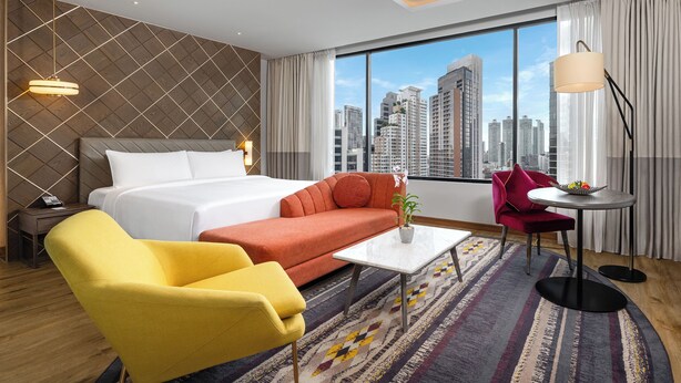 Deluxe-Suite, 1 King-Bett, Stadtblick