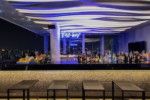 Poolbar
