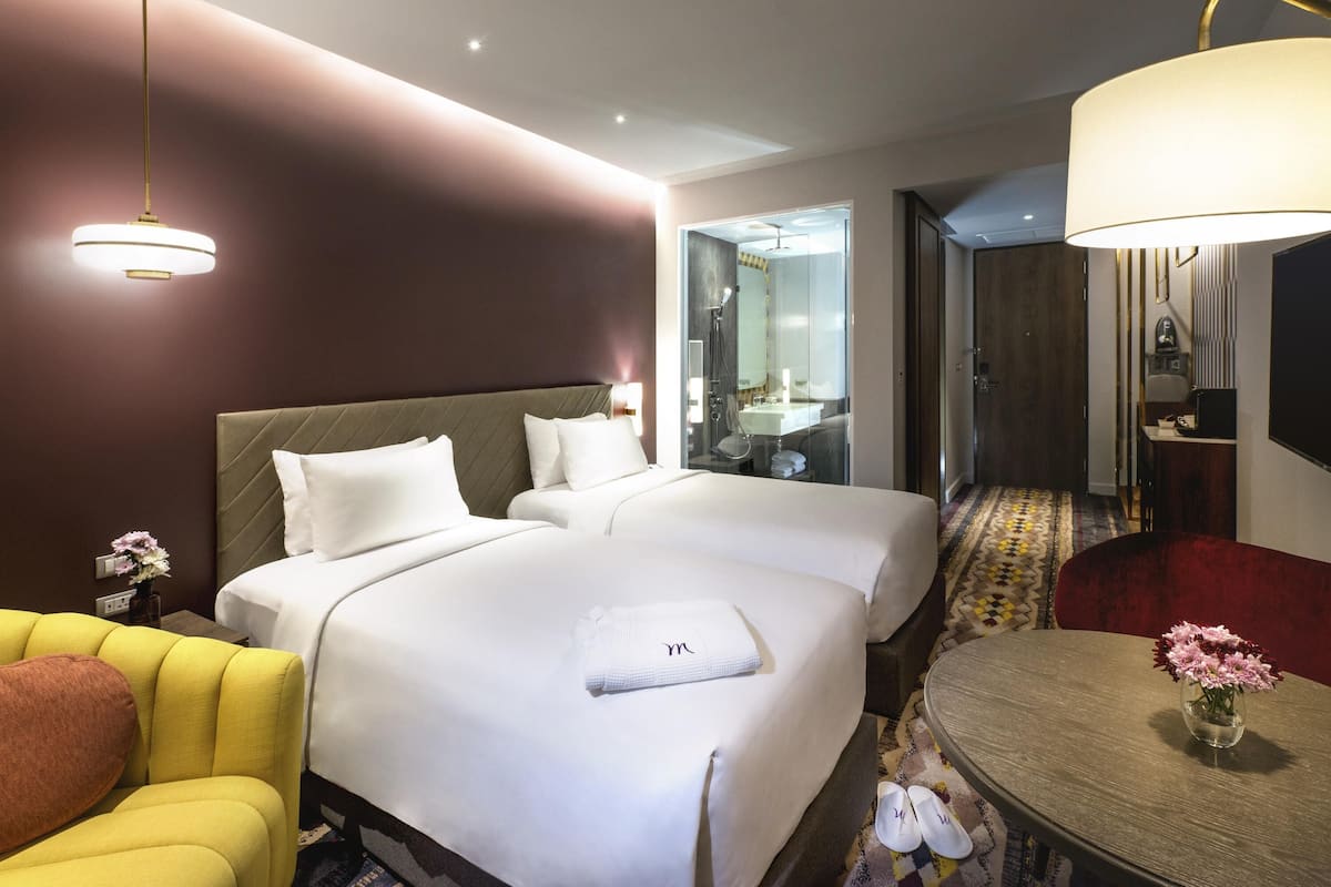 Deluxe Room, 2 Single Beds, City View