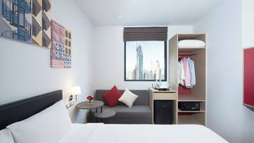 Standard Room, 1 Queen Bed