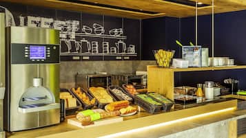Daily buffet breakfast for a fee