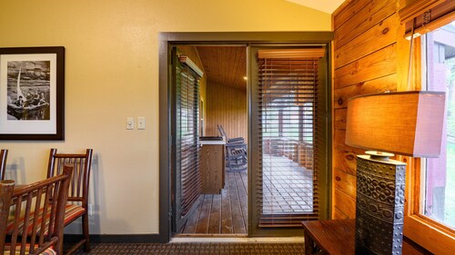 Christmas Mountain Village™ - 1 Bedroom Timber/Townhome