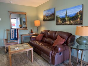 TV - Desert Morada Casita J: 2 Bedroom 1 Bath Dog Friendly maximum 2-NO OTHER PETS (Tucson)