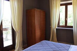 Doppelzimmer | Schreibtisch, schallisolierte Zimmer, kostenlose Babybetten