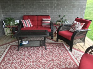 Terrace/patio - Executive Home  - Luxury Bedrooms - close to beaches (Port Stanley)