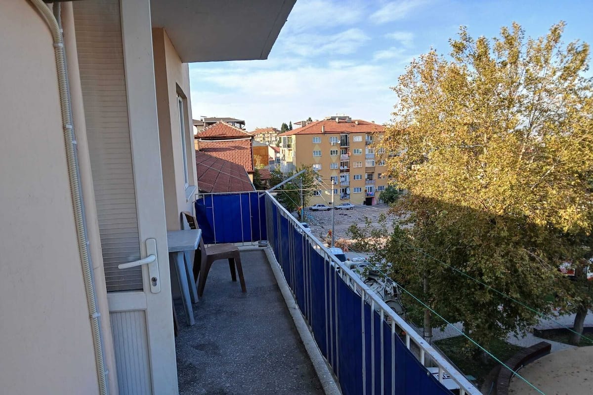 Habitació quàdruple estàndard, diversos llits, vistes a la ciutat | Wifi gratuïta i roba de llit