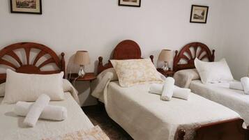 3 dormitorios, tabla de planchar con plancha, wifi y ropa de cama