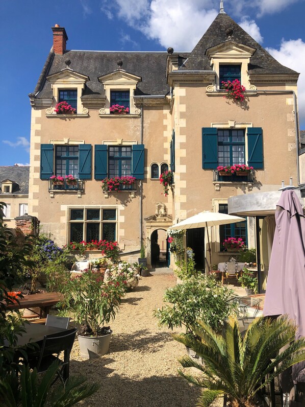 Restauration extérieure