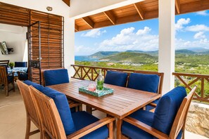 Outdoor dining - Hilltop Villa with great views out to sea - Villa Cadasse (Cap Estate)
