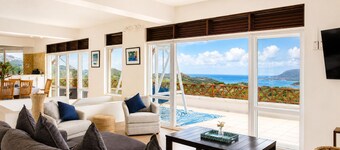 Hilltop Villa with great views out to sea - Villa Cadasse