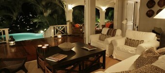 Villa Kessi - Beautiful Caribbean style family villa (Can sleep 6 adults with 4 children)