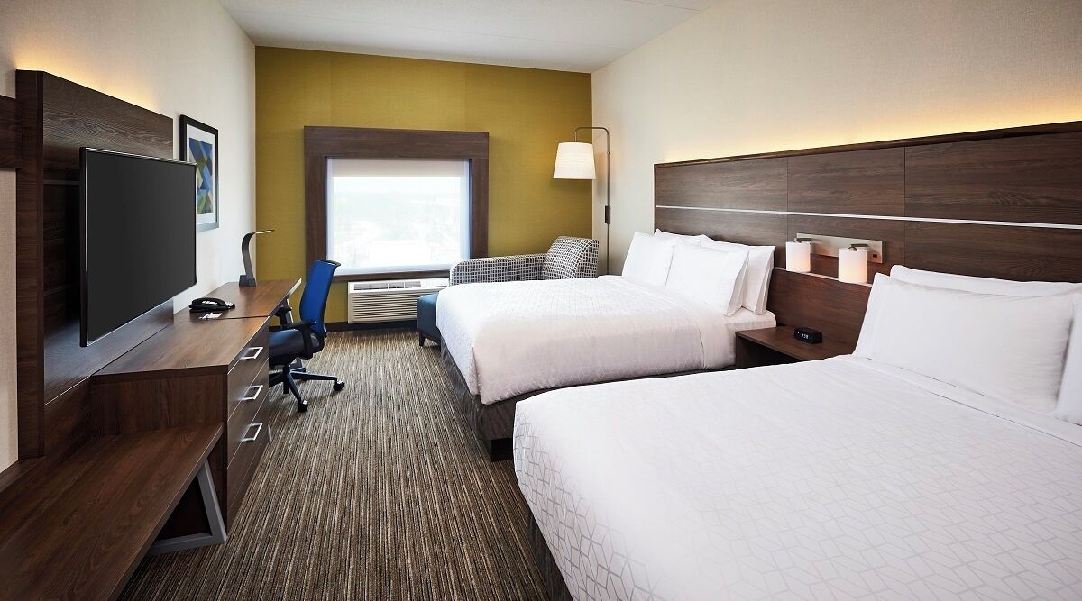 Room, 2 Queen Beds, Accessible Bathtub (Accessible Tub)