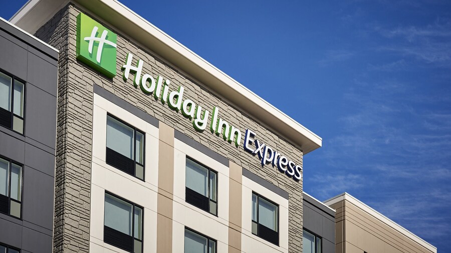 Holiday Inn Express Sarnia - Point Edward by IHG
