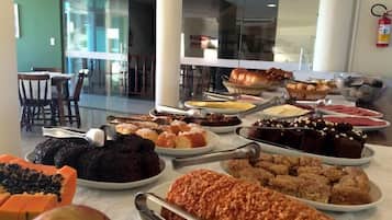 Petit déjeuner buffet compris tous les jours