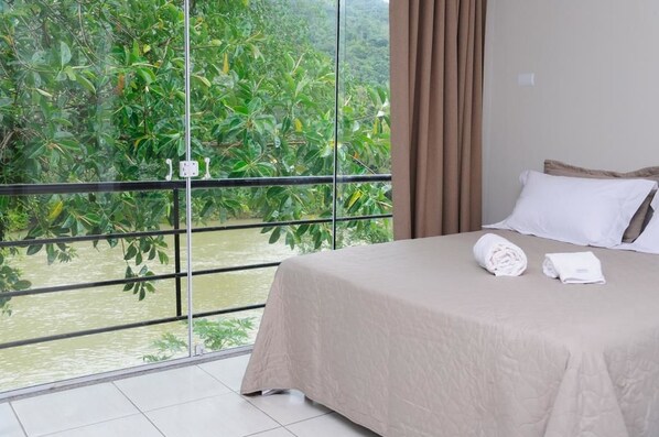 Superior-Apartment | 1 Schlafzimmer, kostenloses WLAN, Bettwäsche