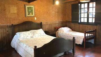 1 quarto, Wi-Fi de cortesia, roupa de cama