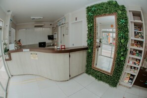 Lobby - Hotel Dinamarca (Balneário Camboriú)