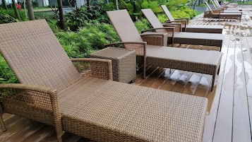 Sun deck