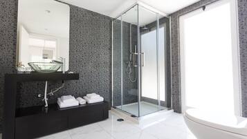 Panoramic Apartment, 1 Bedroom, Pool Access, Sea View (3) | Bathroom | Hair dryer, towels, soap, shampoo