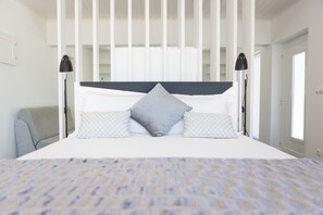 Panoramic Apartment, 1 Bedroom, Pool Access, Sea View (3) | 1 bedroom, hypo-allergenic bedding, free WiFi, bed sheets