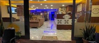Ozgur Hotel