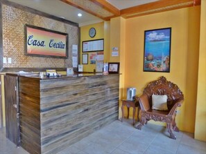 Reception - Crystal Bay boutique hotel (El Nido)