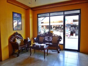 Interior entrance - Crystal Bay boutique hotel (El Nido)