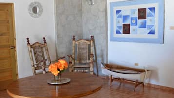 Standard Double Room | Living room