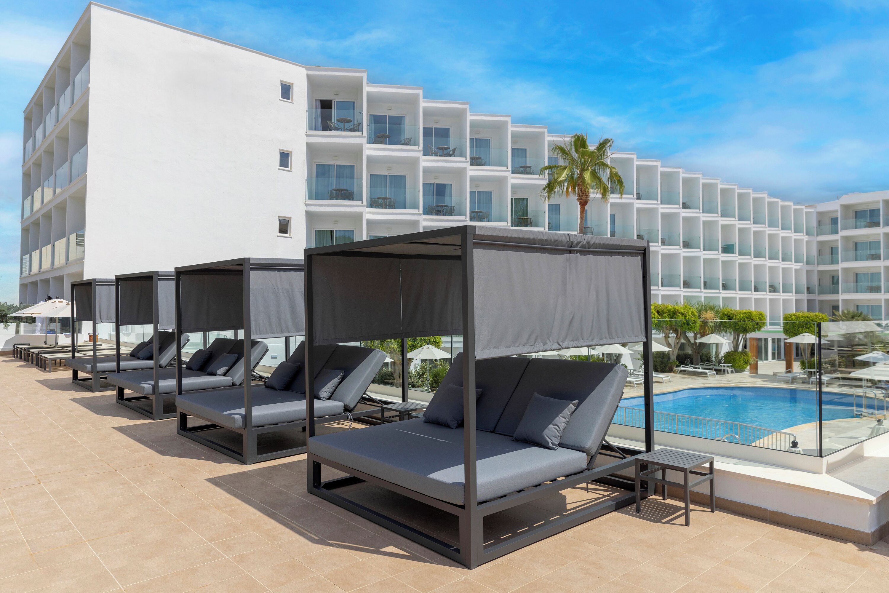 Photo - HM Isabela-Adults Only