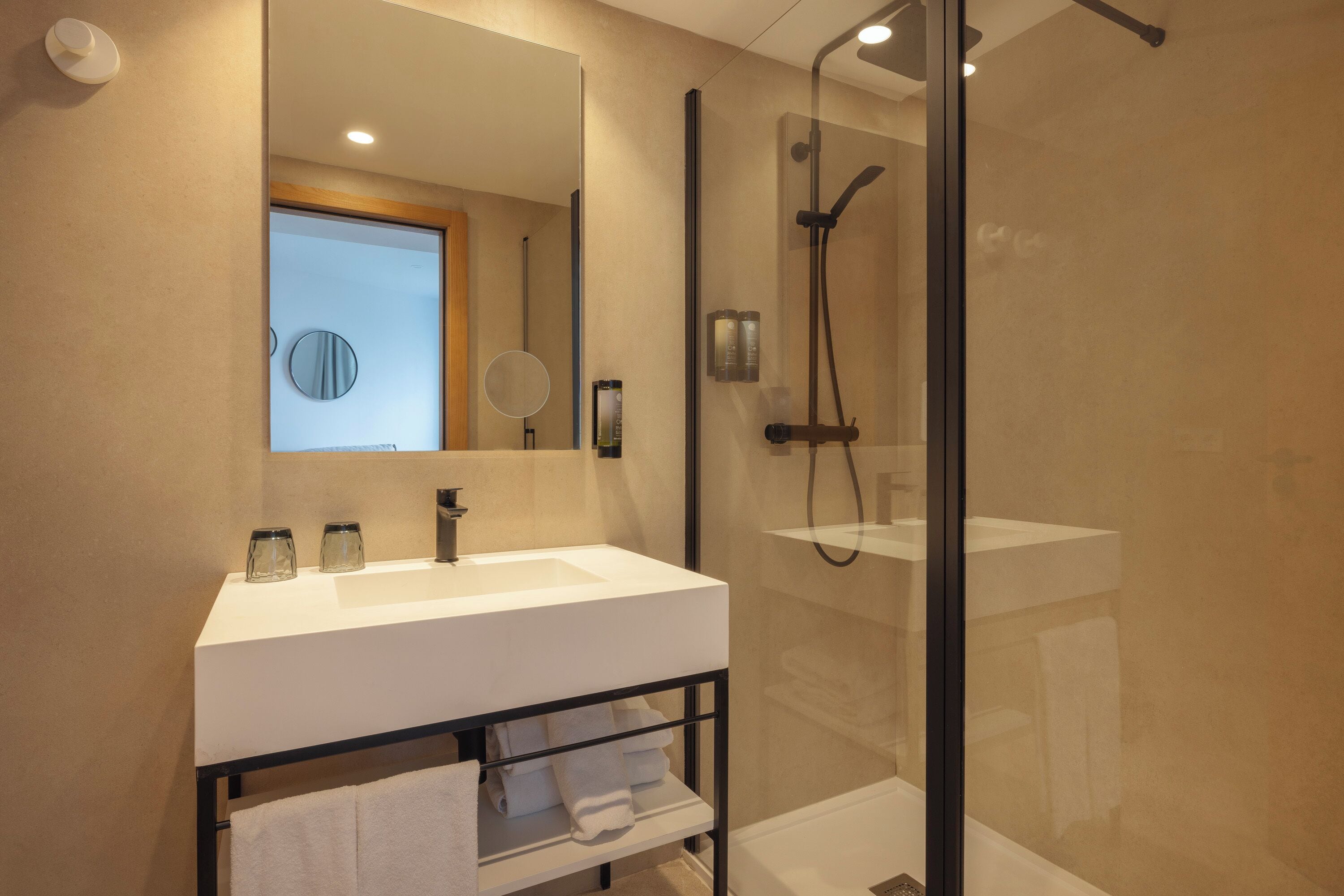 Photo - HM Isabela-Adults Only