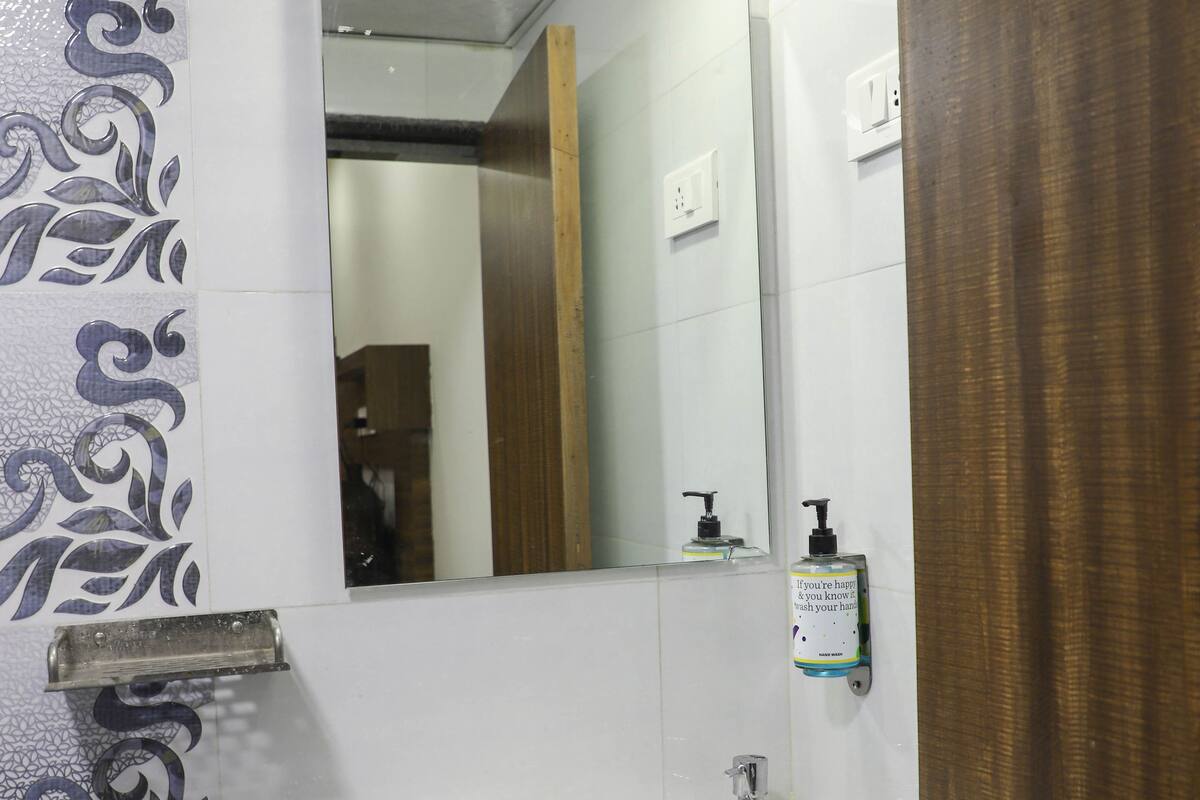 economy single room | bathroom | shower, designer toiletries, towels, soap
