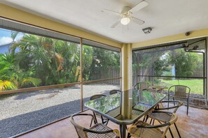 Outdoor dining