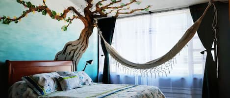 City Suite | Individually decorated, free WiFi, bed sheets