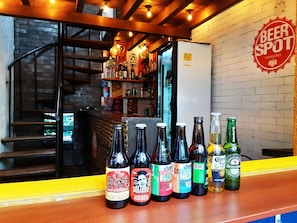 Bar (en el alojamiento)