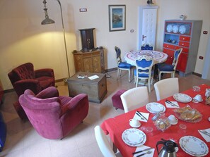 Dagelijks selfserviceontbijt inbegrepen