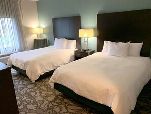 客房内保险箱、遮光窗帘、熨斗/熨衣板、免费 WiFi