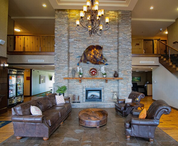 Lobby - Buffalo Run Casino & Resort (Miami)