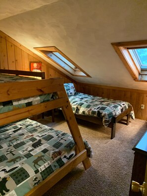 4 chambres, bureau, lit parapluie, Wi-Fi gratuit