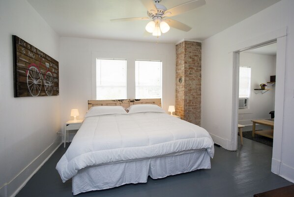 1 bedroom, iron/ironing board, travel cot, WiFi