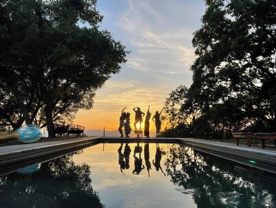 Impresionantes vistas a la cima de la montaña