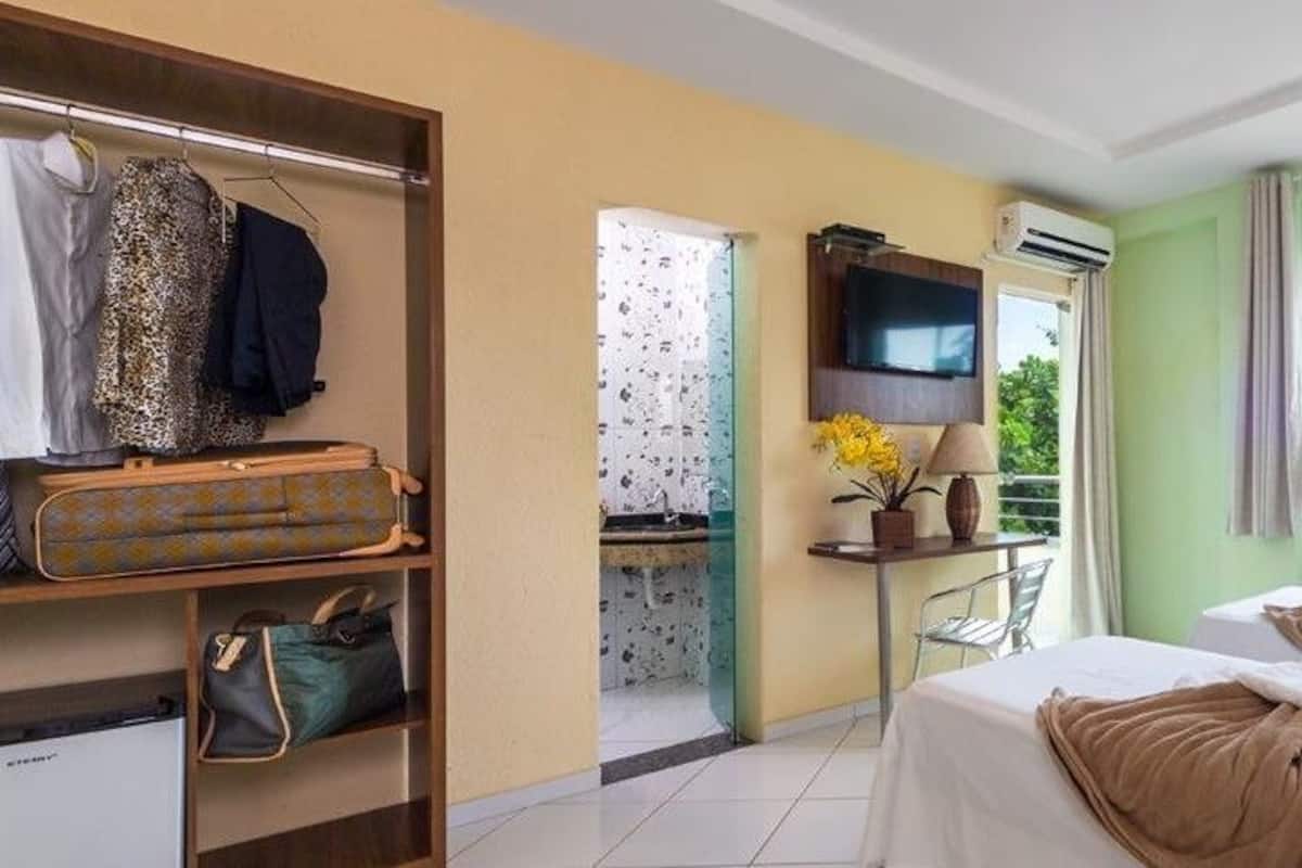 Minibar, desk, free WiFi, bed sheets
