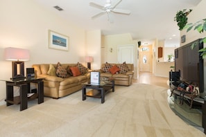 House | Living room - Beautifully Furnished Executive Home on Gated Community Near Disney and Champions Gate - 388 (Davenport)