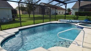 4 bedrooms, desk, free WiFi - 296- (Clermont)